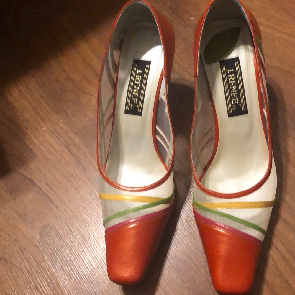 J Renee 8 1/2 3 inch heels. - Picture 2 of 7